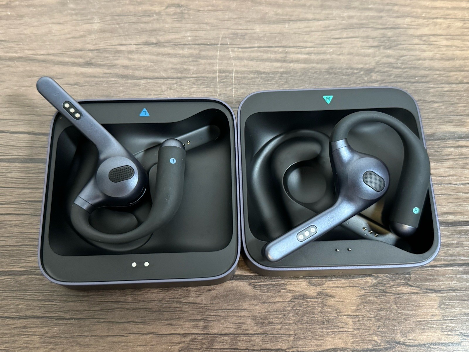 Timekettle W4 Pro AI Interpreter Earbuds W/ Charging Case AQ2G-W4 Pro USED ONCE
