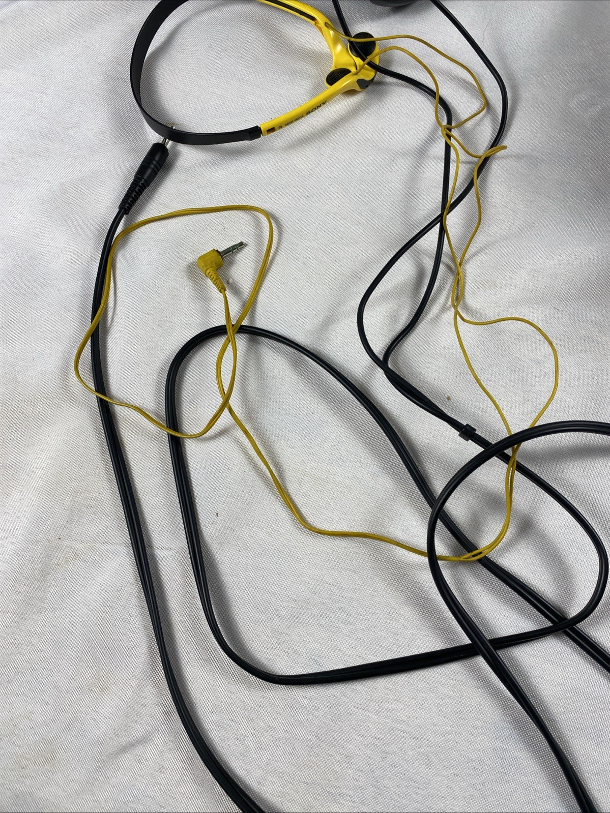 2 As Is VTG Sony Headphones MDR-CD180 MDR-W014