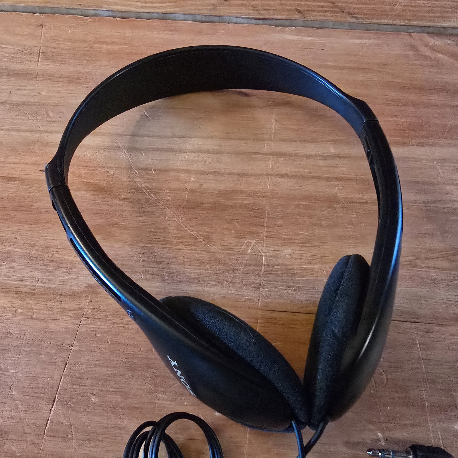 Sony MDR-023 On-Ear Wired Headphones Black Headband Adjustable Audio Stereo