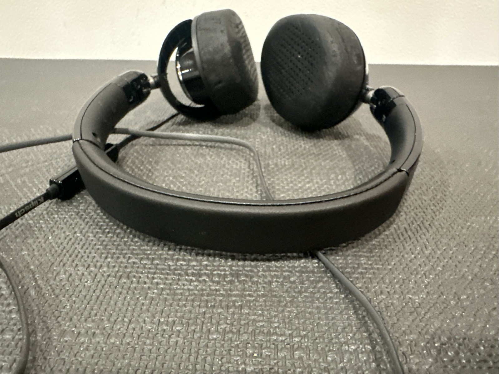 Klipsch Image One Second Gen. Wired Headphones Inline Mic/ Volume Control