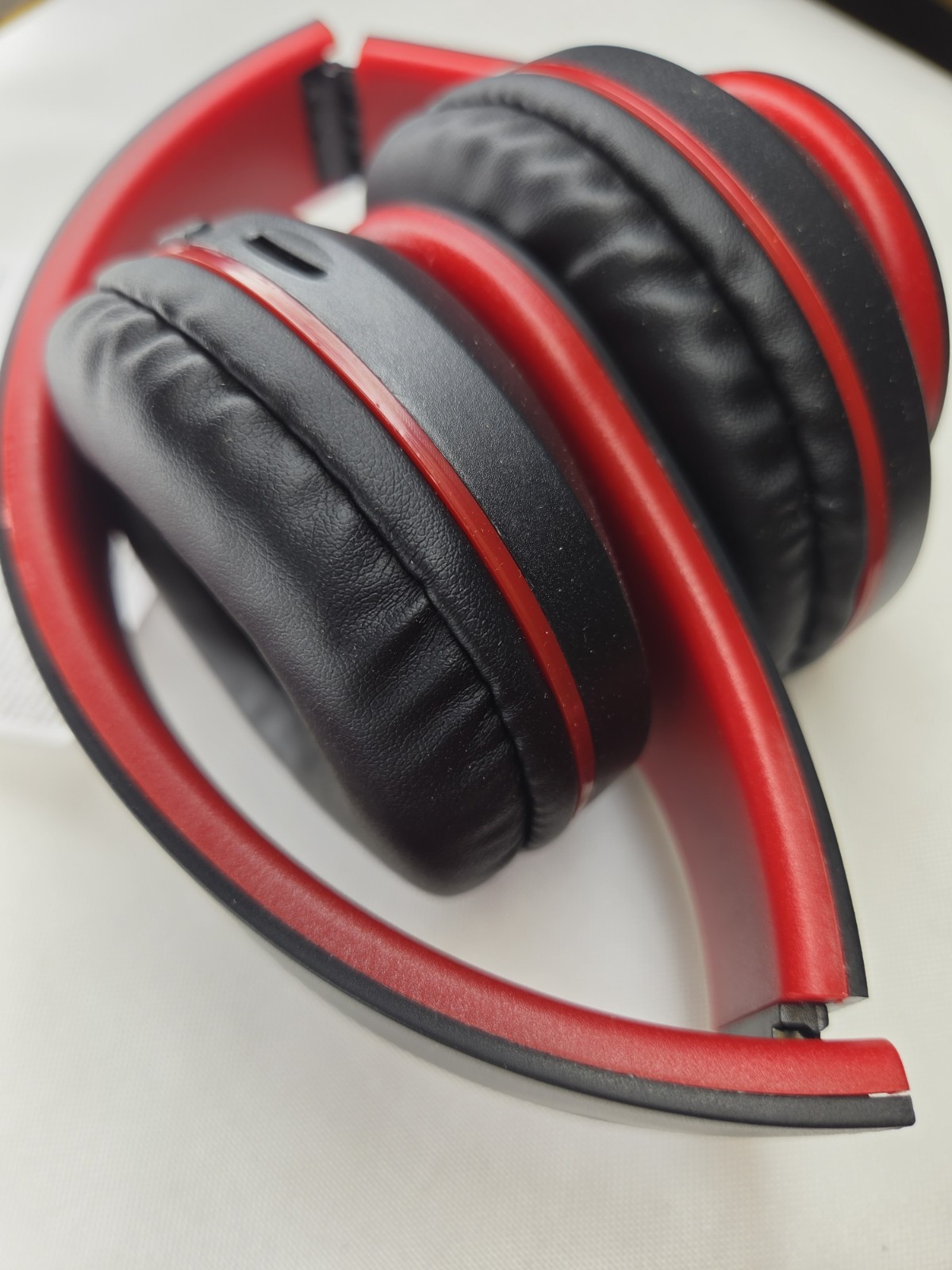 B39 Bluetooth Headset Wireless Hi-Fi Lights Over-Ear Headphones Red Black