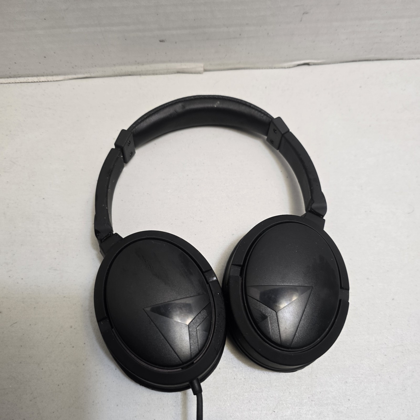 Delta Airlines Premium Noise Canceling Headphones Wired 208423-LN1-52 Works