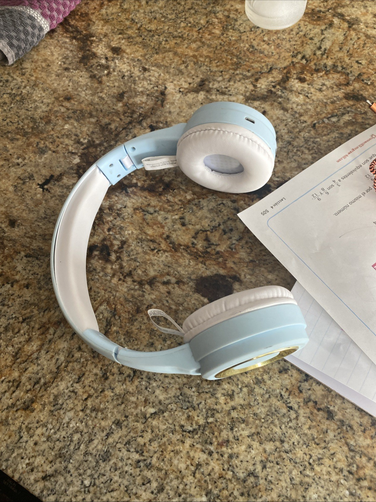Headphone