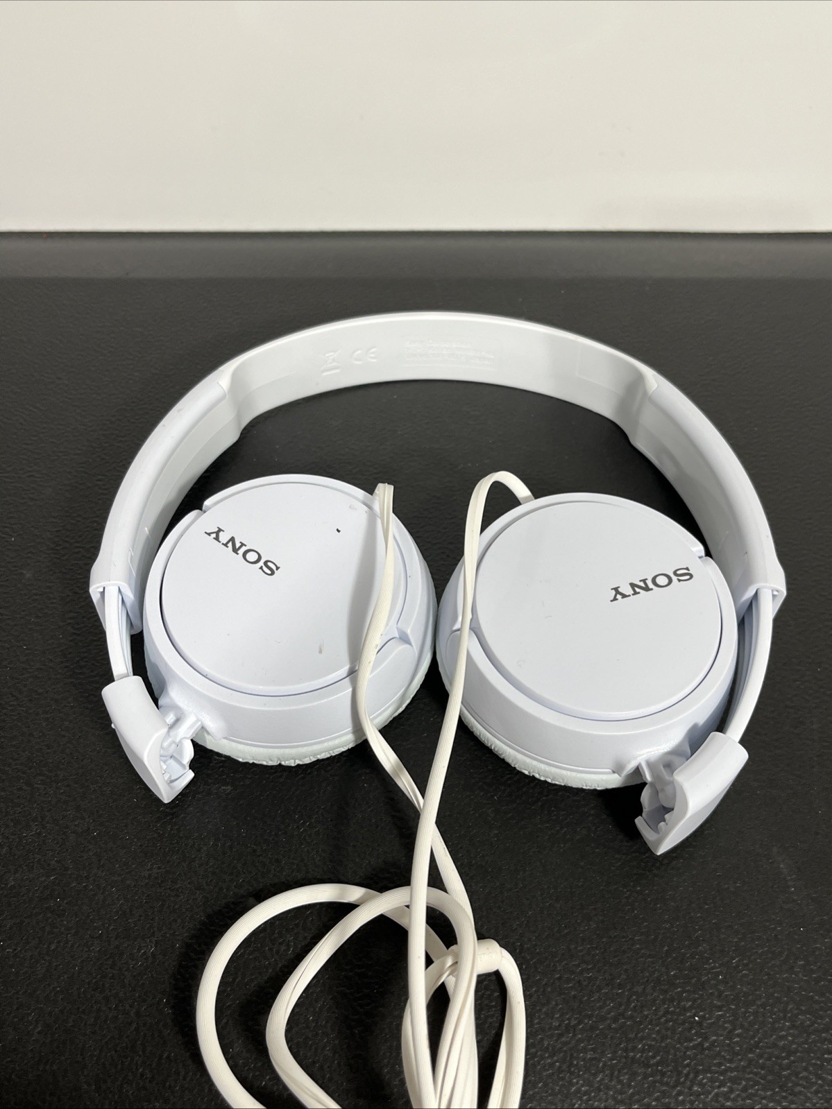Sony MDR-ZX110 Ear-Pad (On the Ear) Headband Headphones – White – Tested