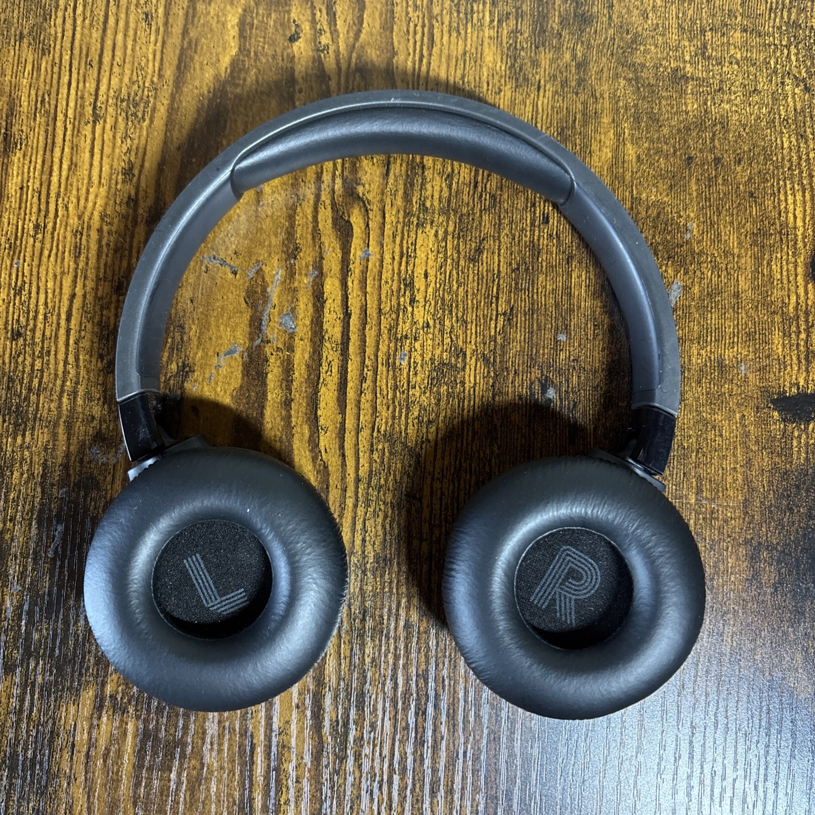 JBL Tune 670NC Wireless On-Ear Headphones with Adaptive Noise Cancelling – Black