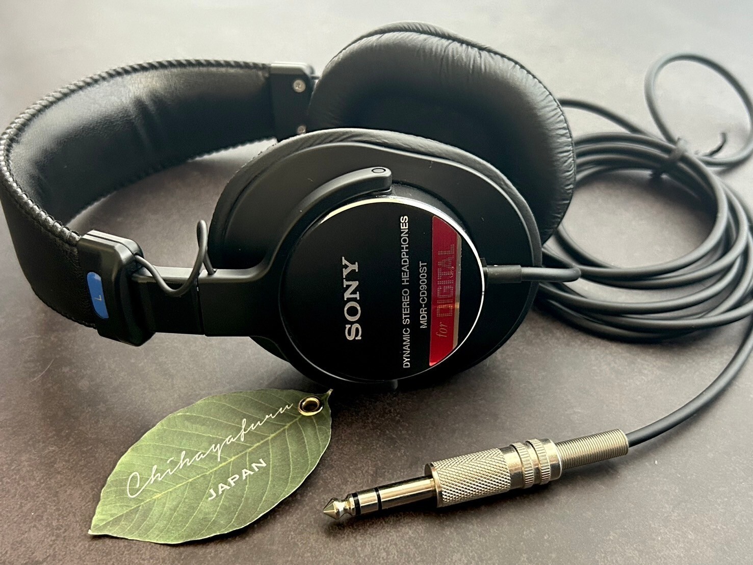 【MINT】 SONY MDR-CD900ST Stereo Headphones Professionals Black Fast Shipping