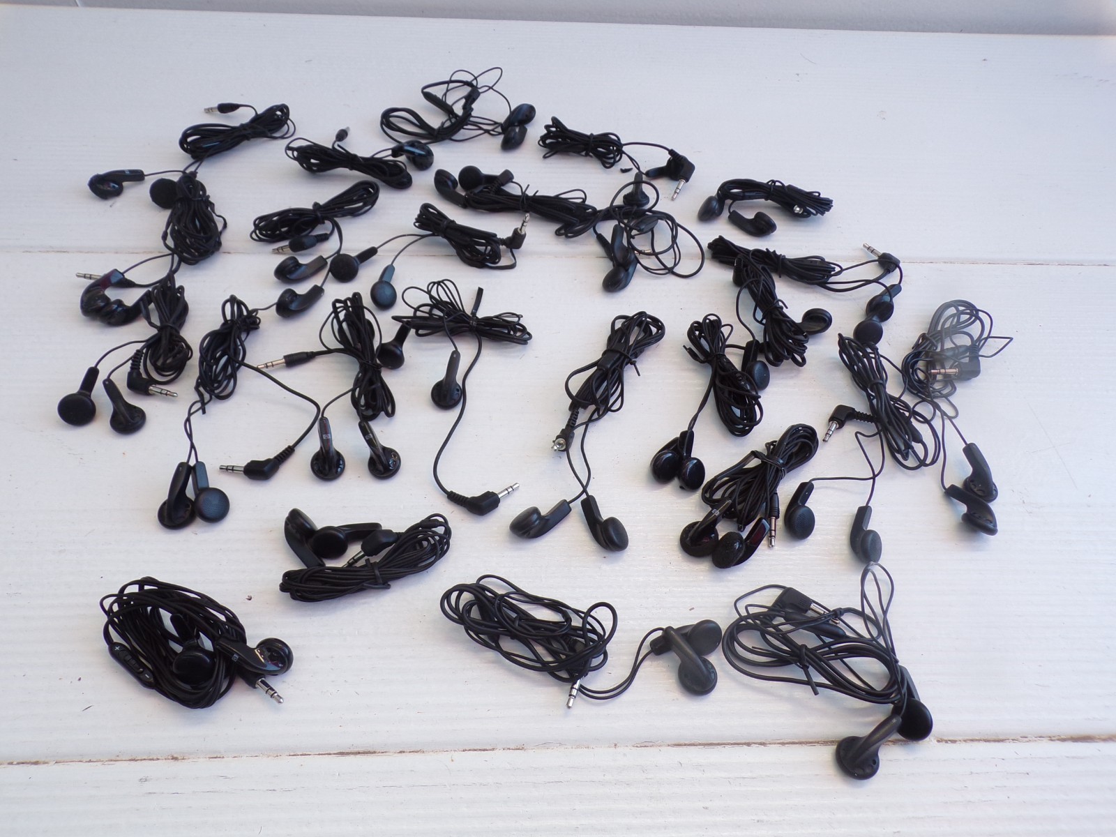 25 Hp Hewlett Packard Earbuds earphones 60” Long