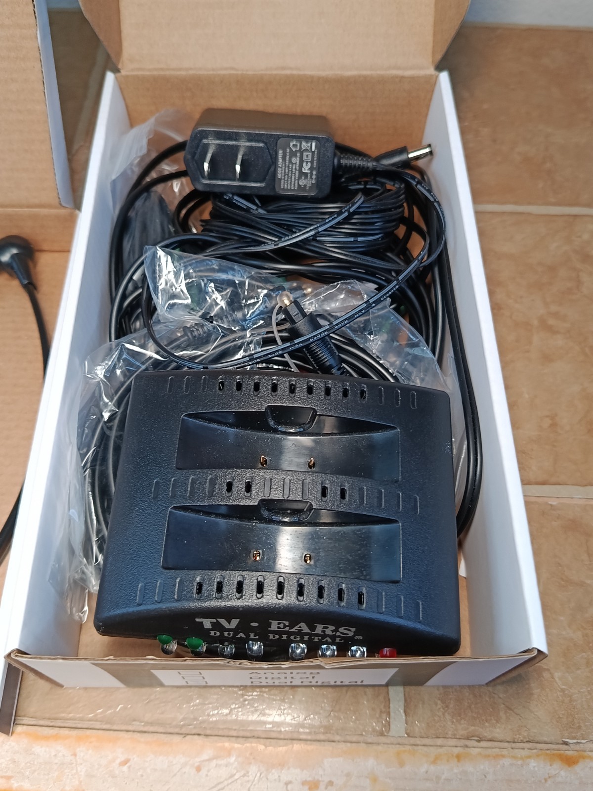 TV Ears Digital Wireless System Base & 1 Headset EUC w/ *New Battery*