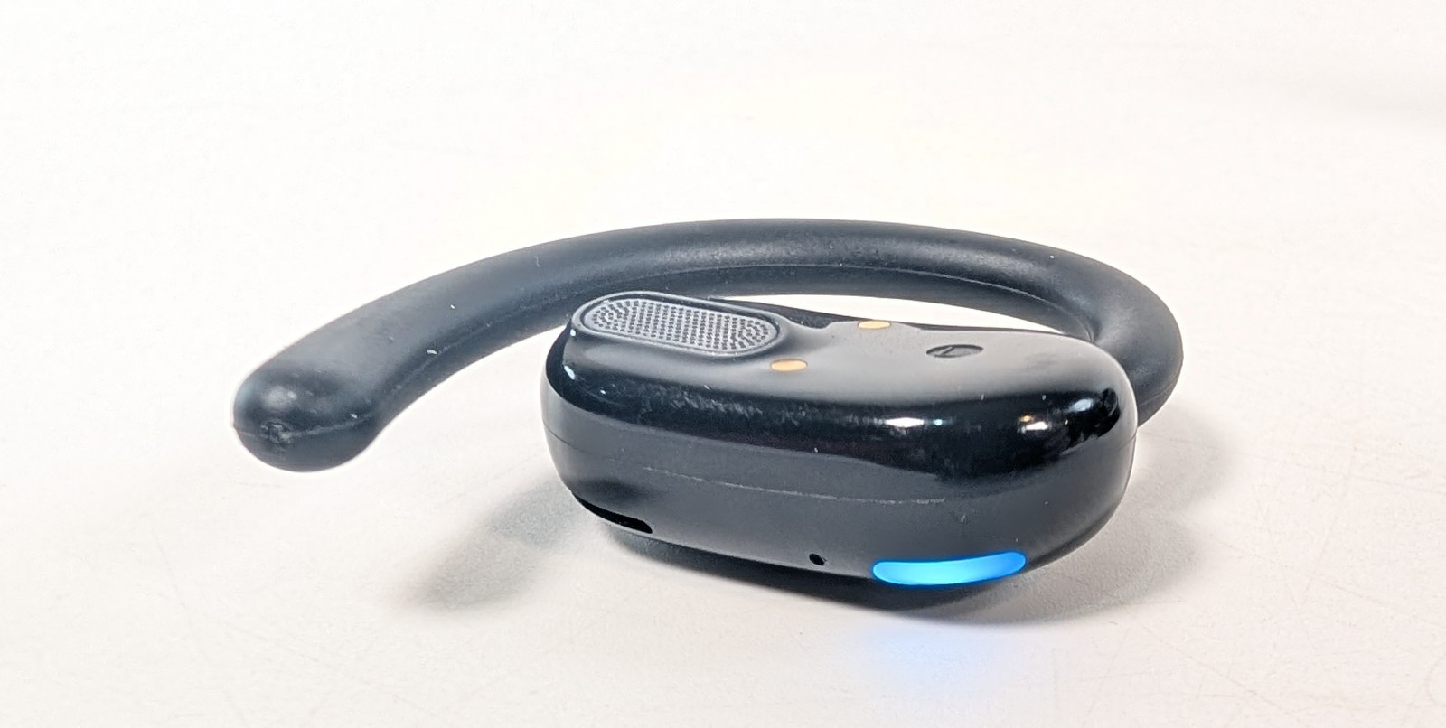 Soundcore V20i Open-Ear Headphones with Adjustable Ear Hooks, Black – Pre-Owned