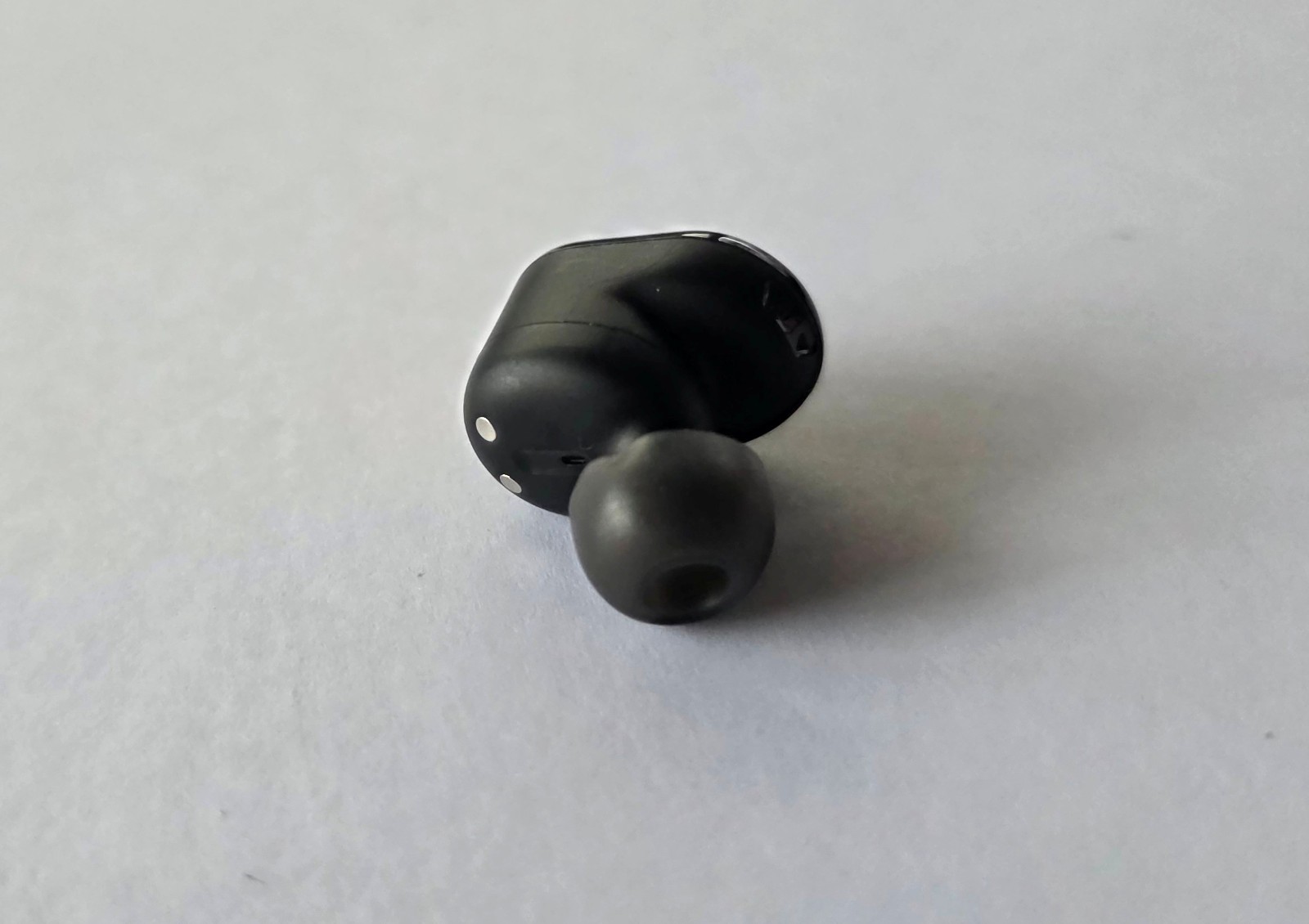 Unused OEM Black JBL Tune Buds 2 True Wireless RIGHT SIDE ONLY Earbud in Bulk Pk
