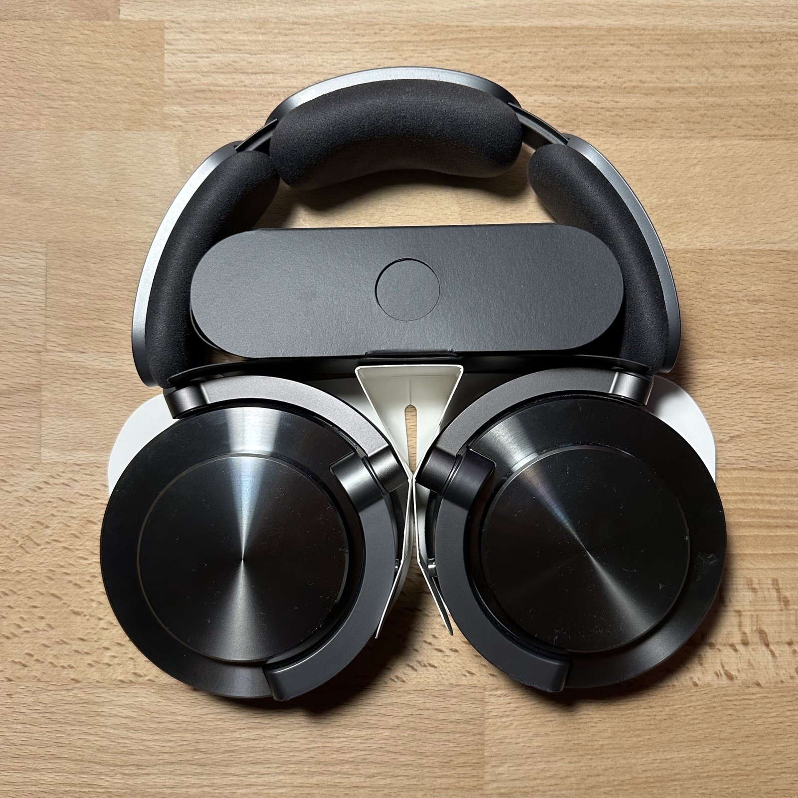 Dyson OnTrac Noise Cancelling Headphones CNC Black Nickel Excellent