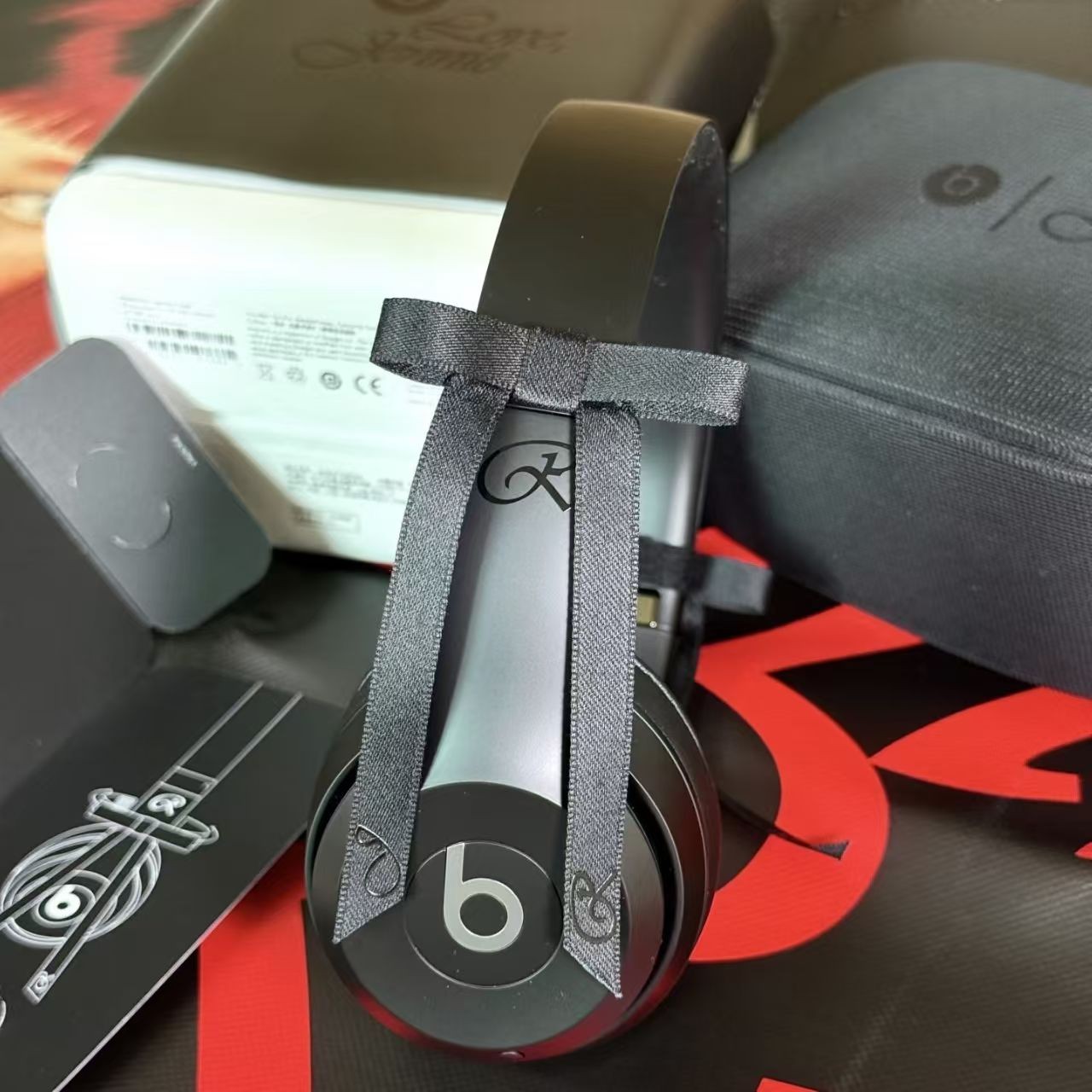 LIMITED Solo 4 Jennie Edition Onyx Black BLACKPINK Rare Headphones