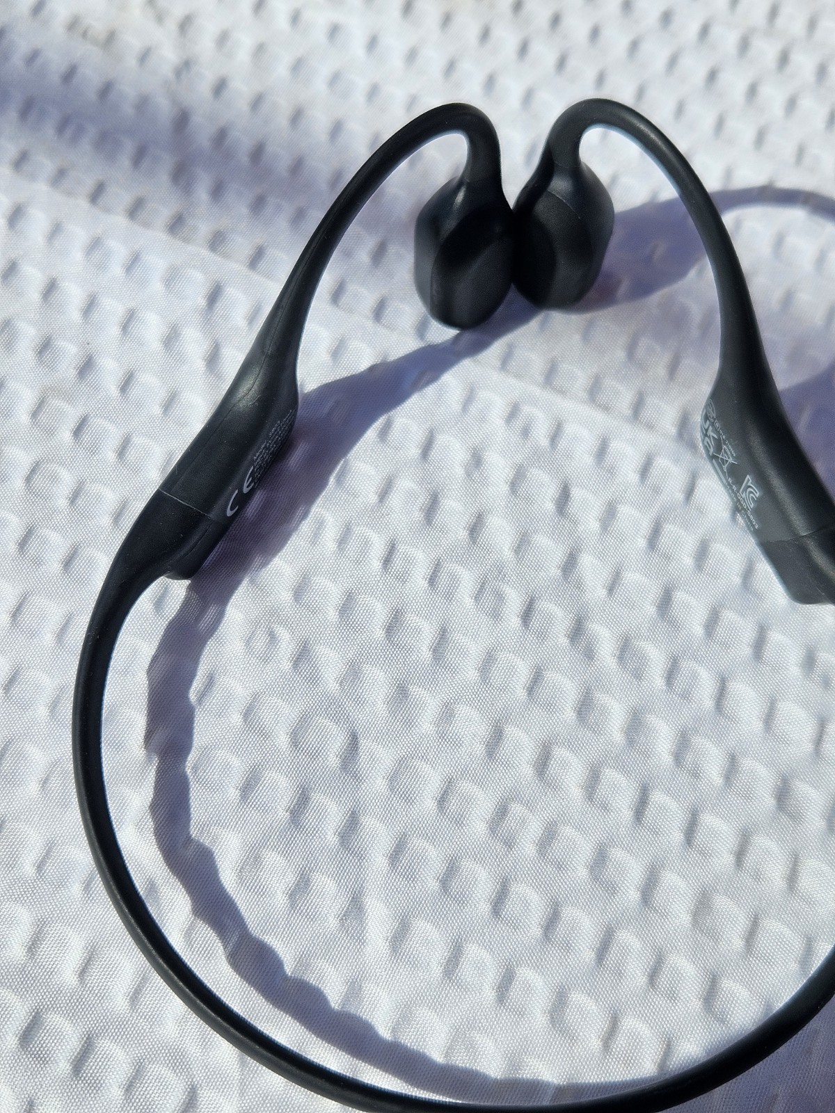 Shokz – OpenRun S803 Bone Conduction Open-Ear – Endurance Headphones ~ Black