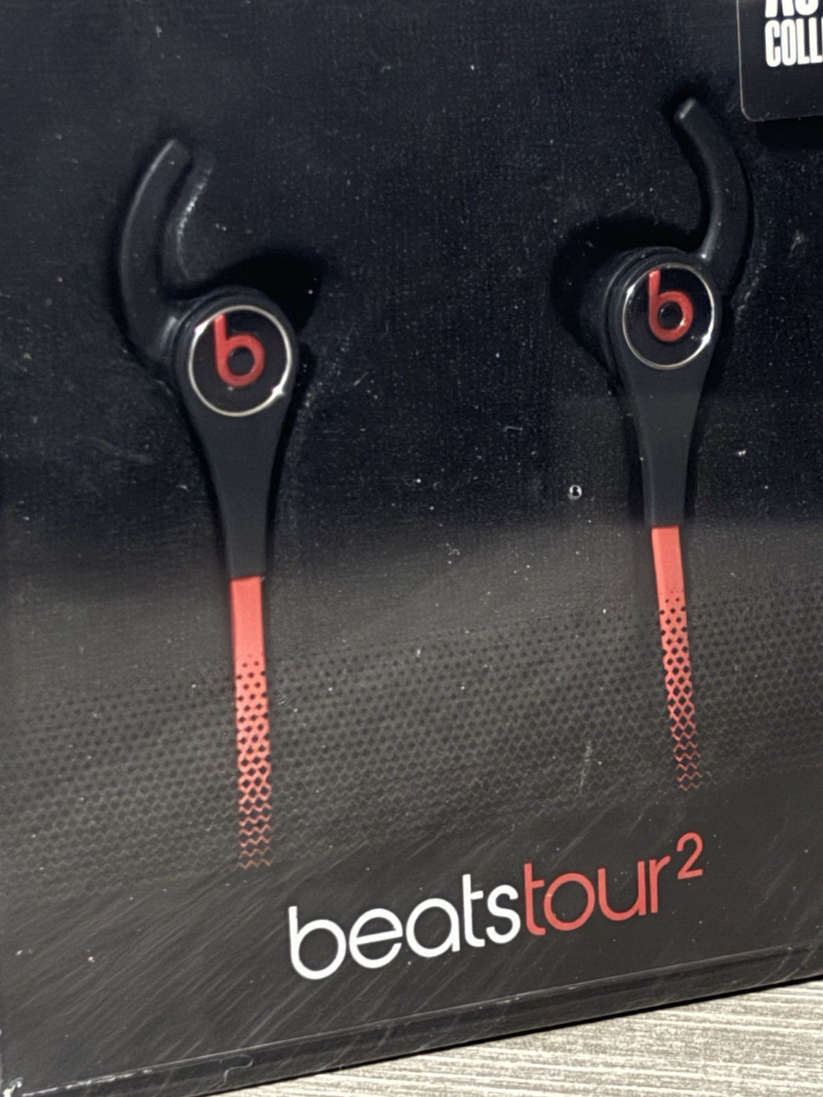 Beats by Dr. Dre Tour 2.5 A1677 Siren Red Active In-Ear Headphones Red/Black