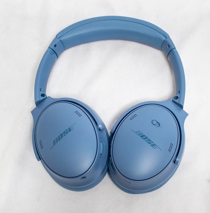 Bose QuietComfort Wireless Noise Cancelling Over-the-Ear Headphones (Blue Dusk)
