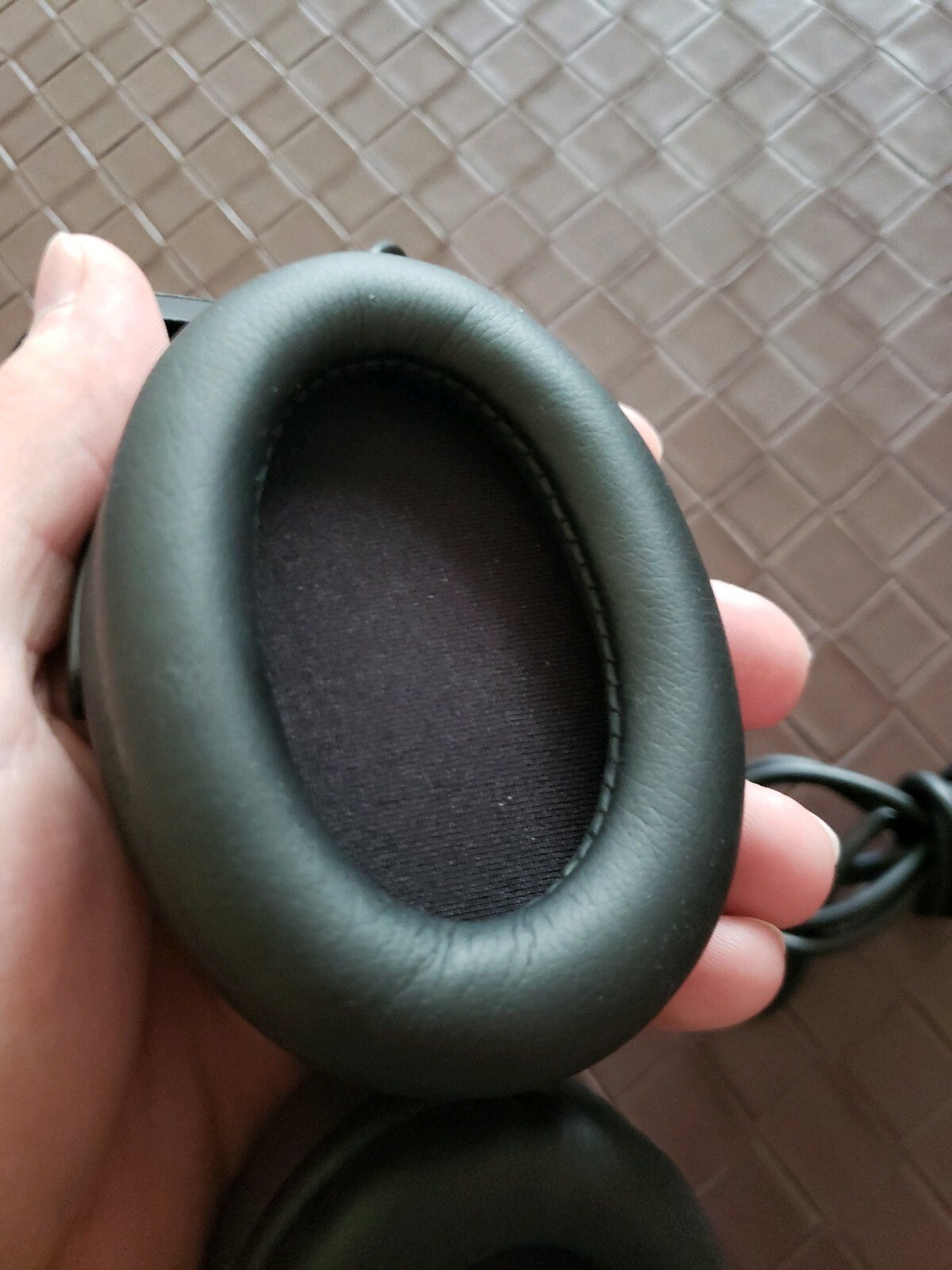 Coby CV-192 Electronic Noise Canceling Headphones Black Padded Ear Cups Works