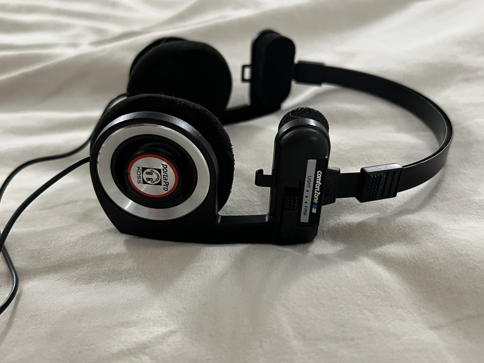 Koss Porta Pro Black On-Ear Headphones, Retro Style, Collapsible Design
