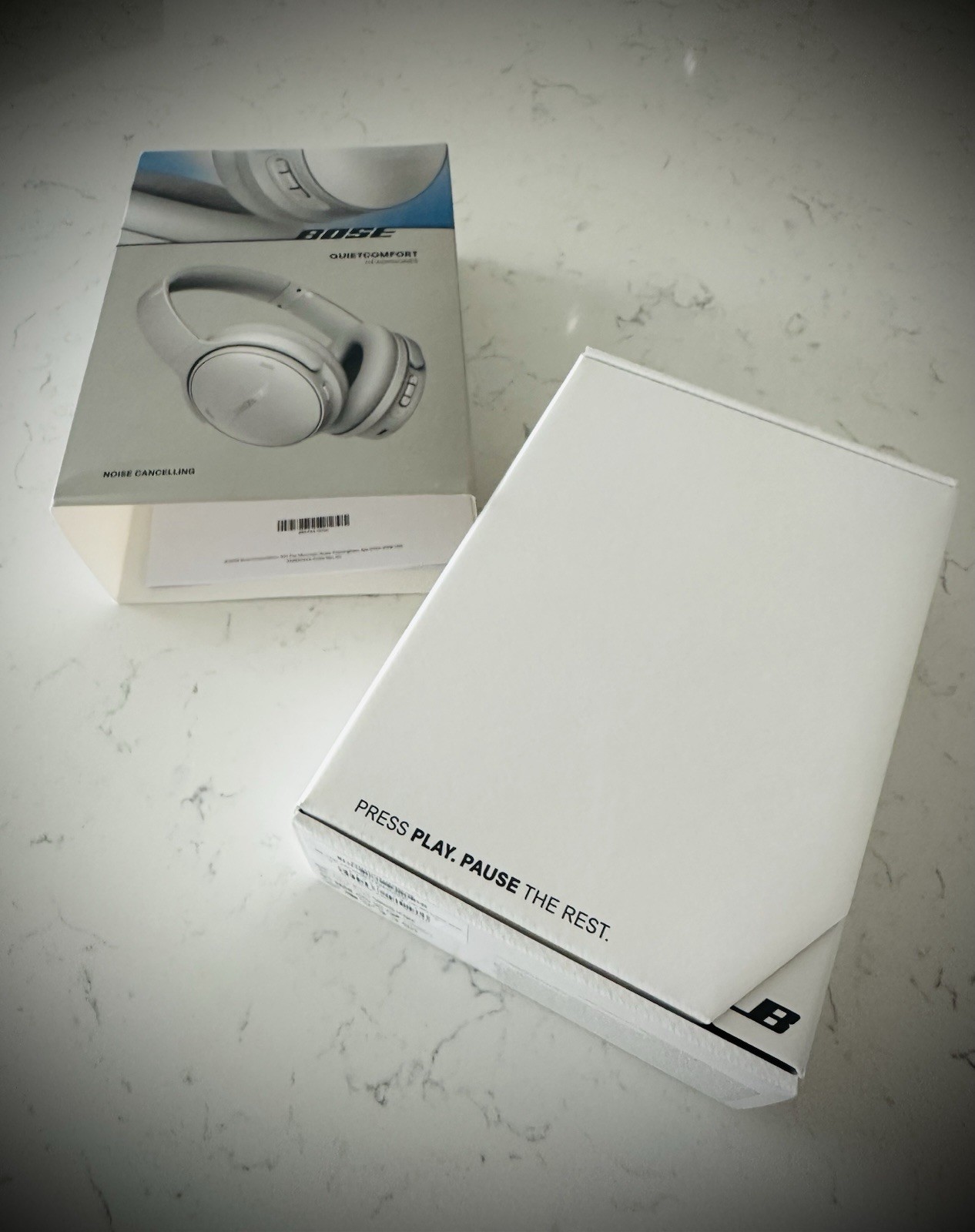 Bose QuietComfort Headphones Bluetooth Wireless Noise Canceling Gray Case