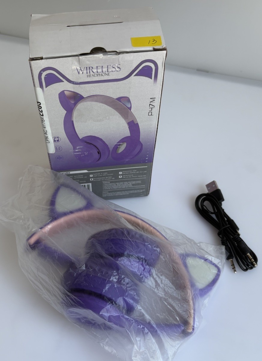 P47M Wireless Cat Ear Headphones Purple Pink Bluetooth USB Adjustable Headband
