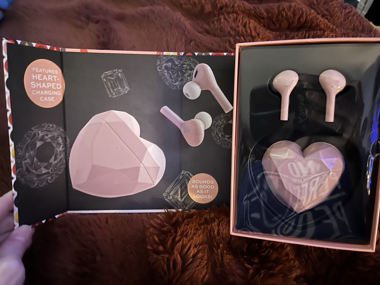 FAO Schwarz Pink Heart Wireless Earbuds NEW Cute Bluetooth Headphones Gift