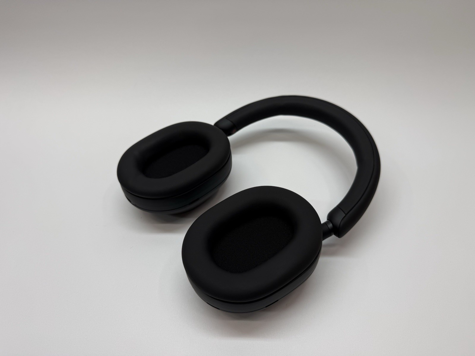 Sony WH1000XM5/SA Wireless Noise Canceling Over Ear Headphones Black / OPEN BOX