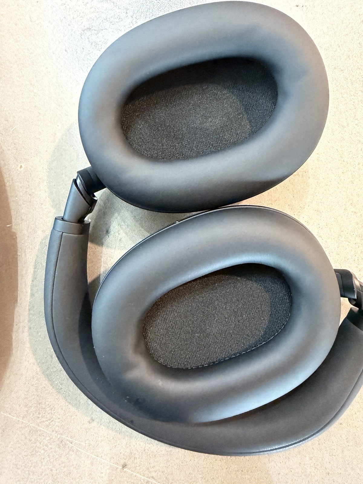 Sony WH-1000XM6 Noise Canceling Headphones Black. New without box