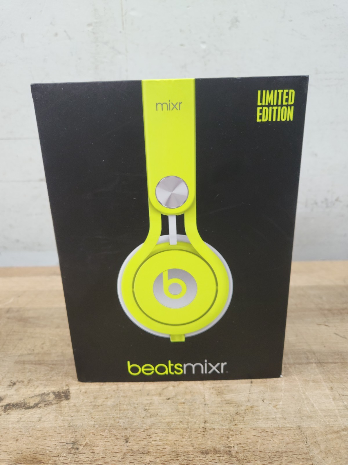 Beats Mixr Mixer Wired Headphones Neon Green Limited Edition David Guetta Rare