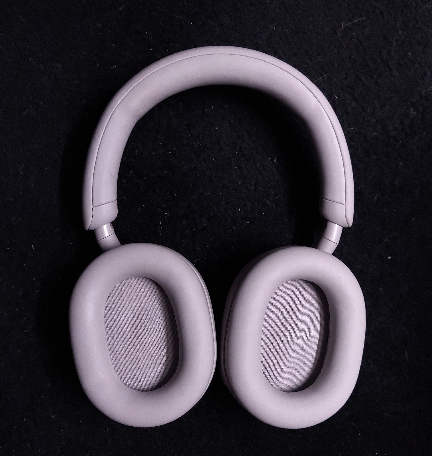 Sony – WH1000XM5 Wireless Noise-Canceling Over-the-Ear Headphones – Smoky Pink