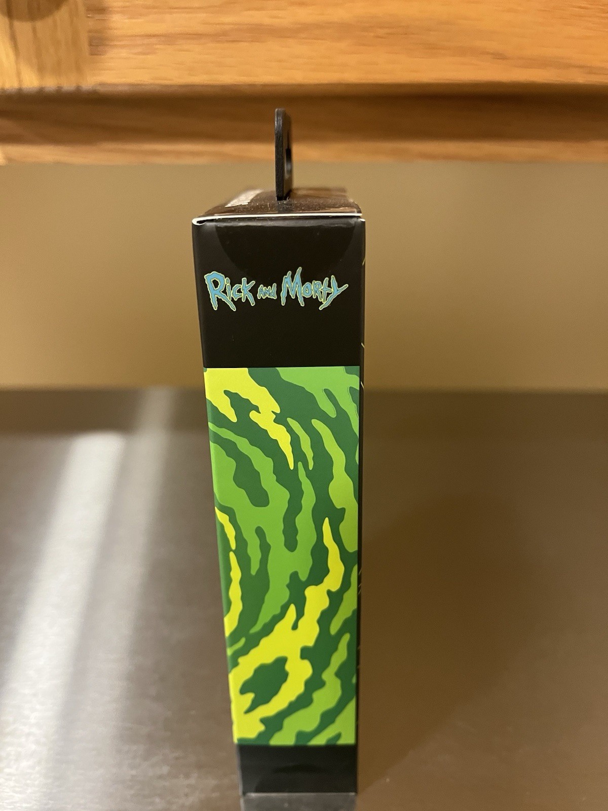 Rick & Morty Wired Ear Buds with 3 by 3 Inch Cool Zipper Case