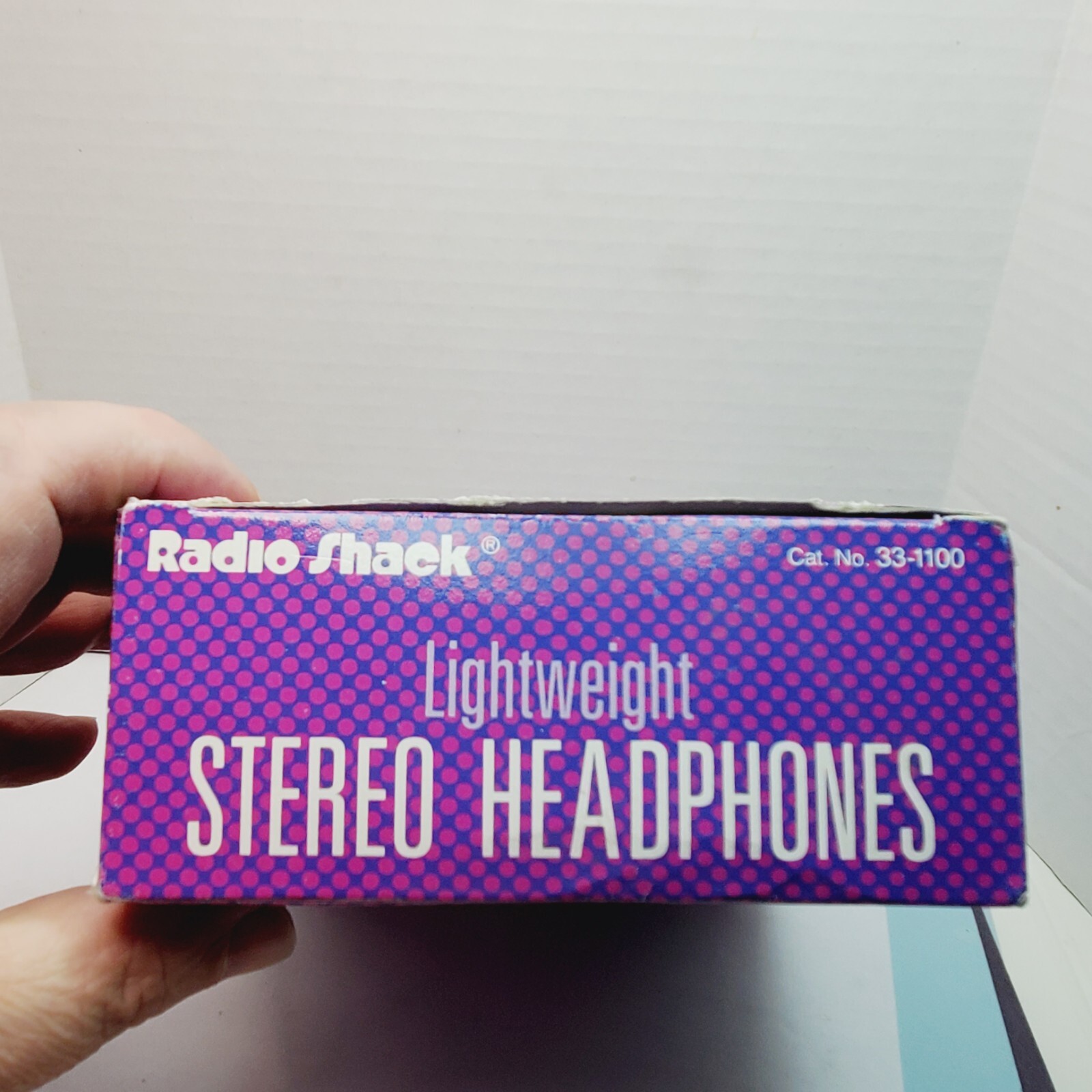 New Radio Shack Nova 35 Lightweight Stereo Headphones 33-1100 Gold Plated 3.5 mm