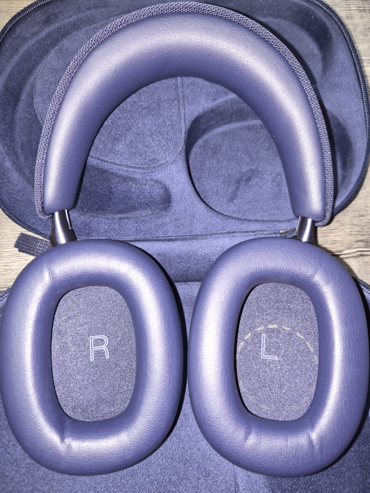 Bowers & Wilkins Px7 S3 Wireless ANC Headphones – Indigo Blue final chance.