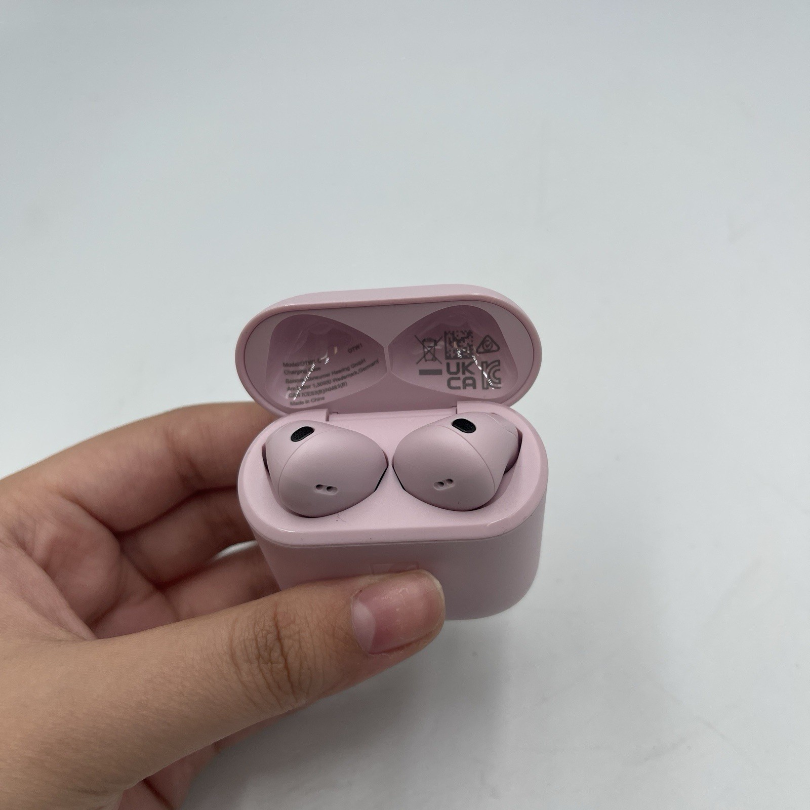Sennheiser ACCENTUM Open Wireless Earbuds – Pink