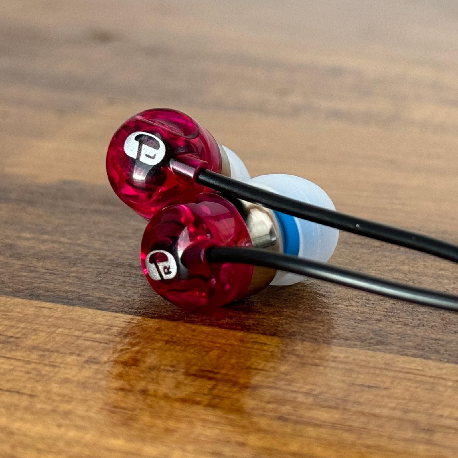 intime SORA Light 4.4mm Balanced Hi-Res Earphones Wine Red Japan Import