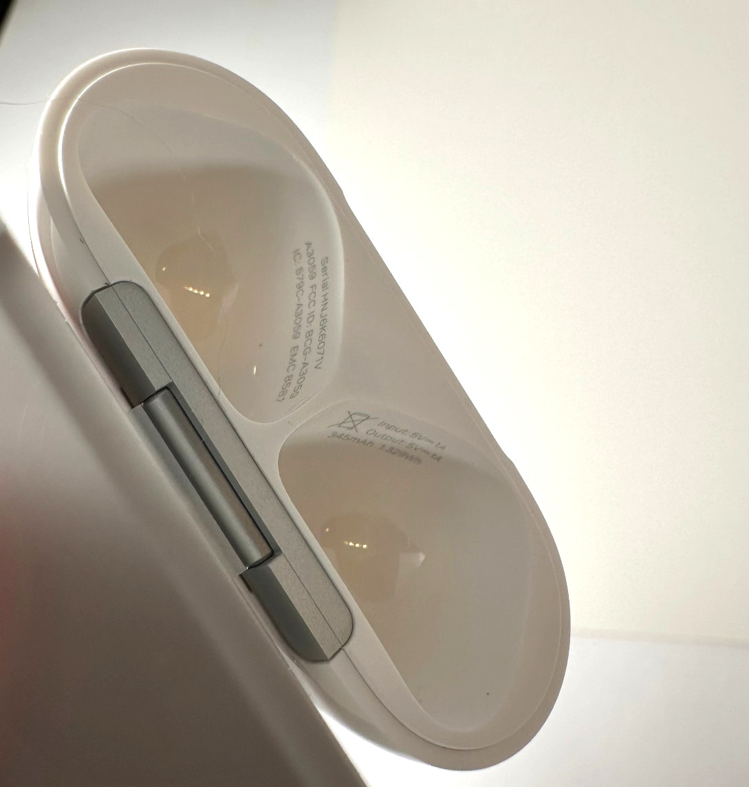 Apple AirPods 4 with ANC Replacement: Left Side Only+Charging Case & Box