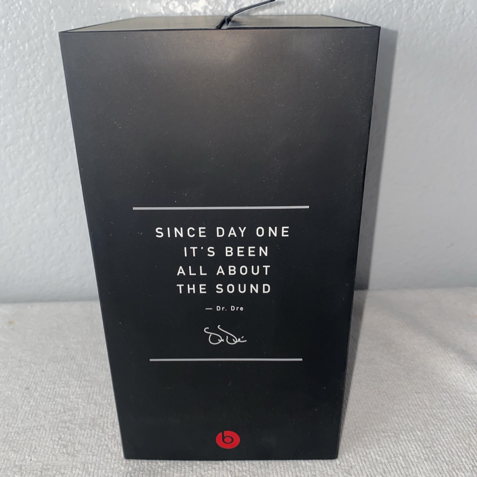 BEATS BY DR. DRE STUDIO 3 WIRELESS OVER-EAR HEADPHONES (DEFIANT BLACK / RED)