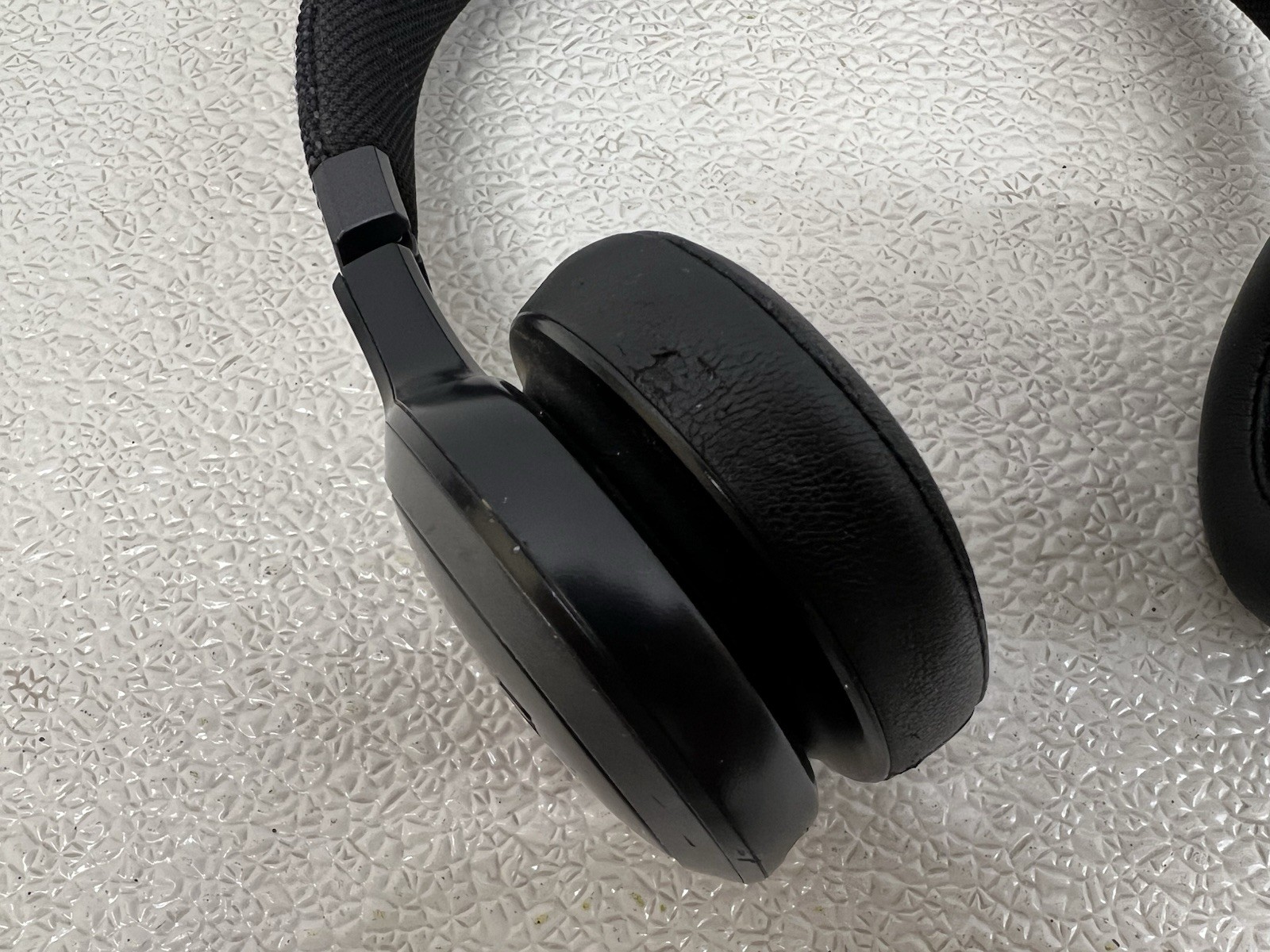 JBL – Live460NC Wireless Noise Cancelling Headphones – Black –