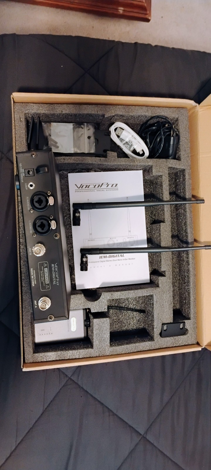 VocoPro IEM-DIGITAL wireless in-ear monitoring system