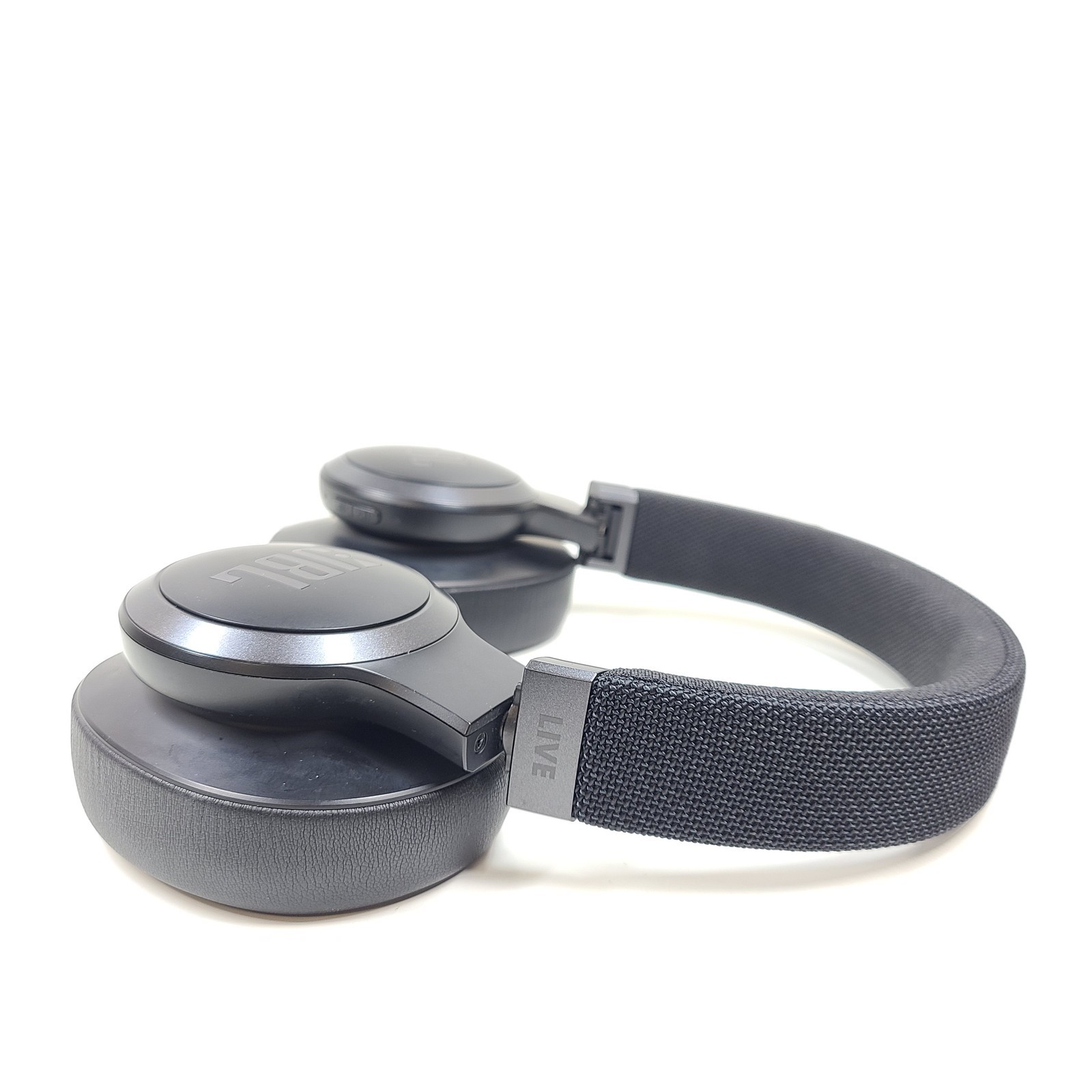 JBL Live 660NC Noise Cancelling Over-Ear Headphones Black Grade A