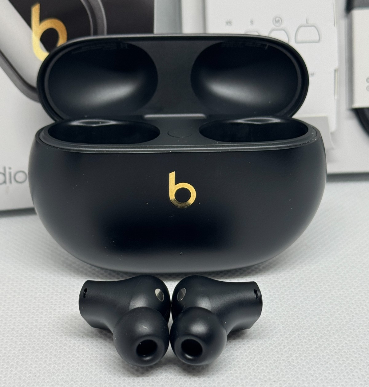 Beats Studio Buds Plus Black / Gold AUTHENTIC WORKS PERFECTLY MQLH3LL/A Buds+