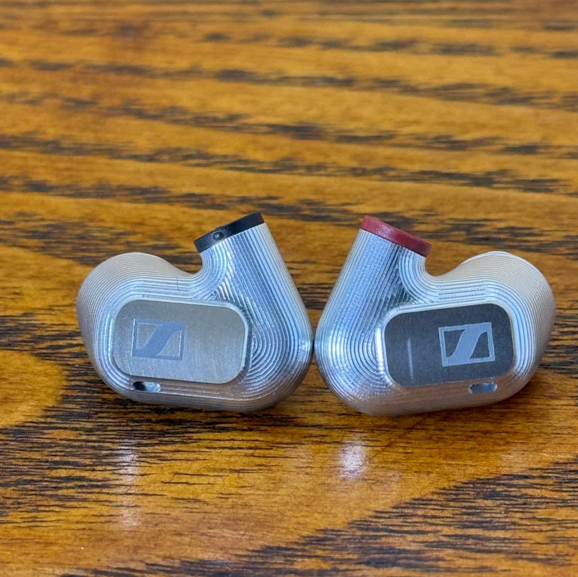 Sennheiser IE 900 Wired Audiophile Headphones Silver Confirmed Operation Used