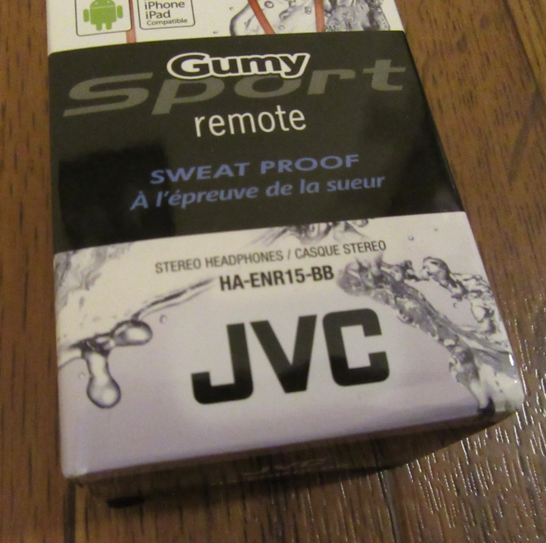JVC HA-ENR15-BB Gumy Sport Stereo Headphones Black Red Sweat-Proof Mic/Remote