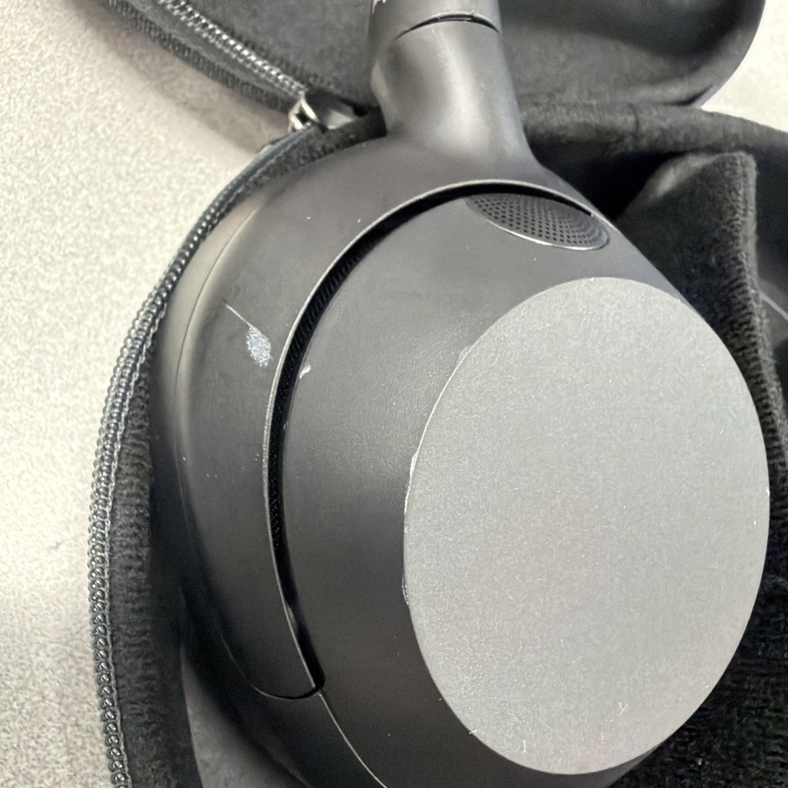 Sony ULT WEAR 900N Wireless Noise Canceling Bluetooth Headphones Black WH-ULT900