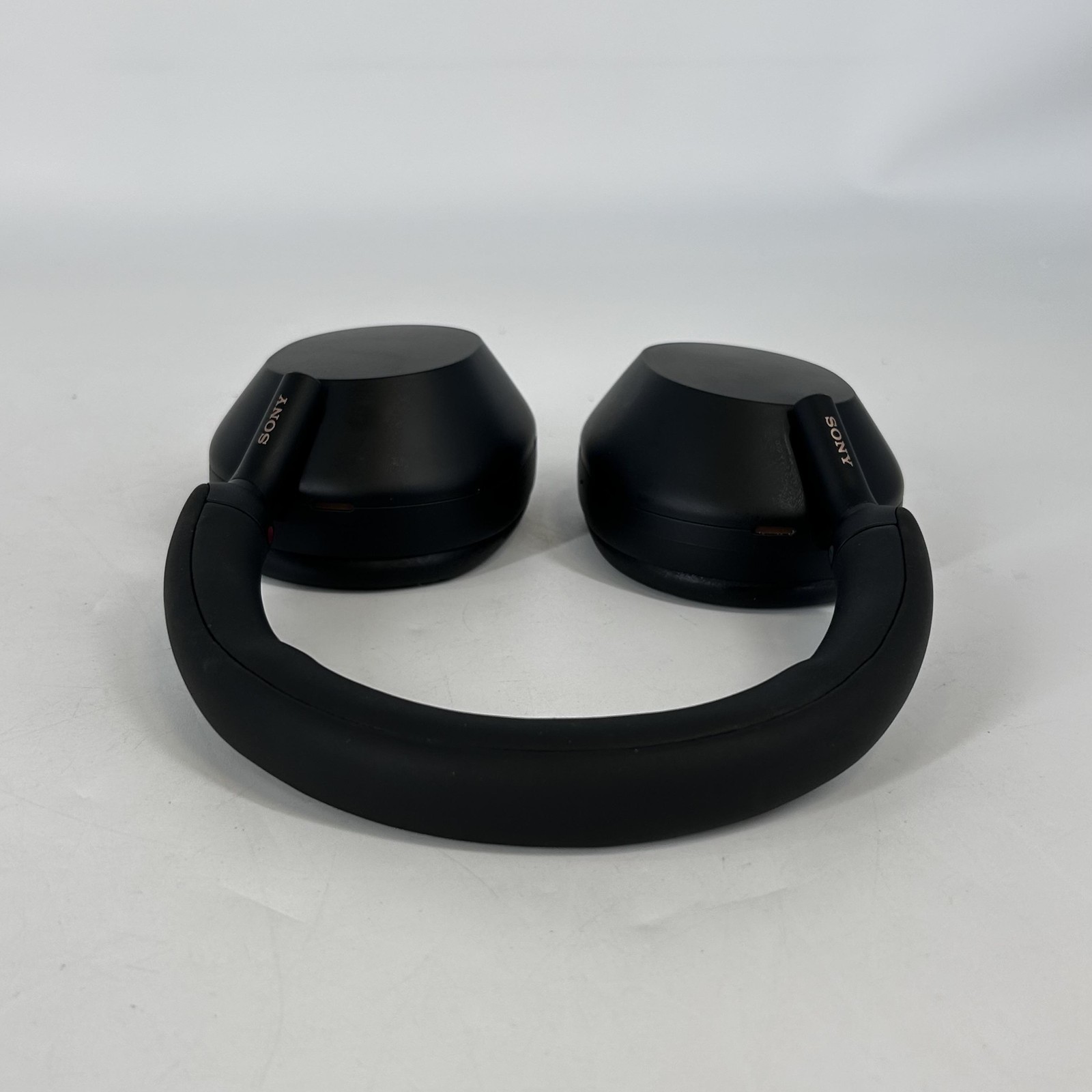 Sony WH-1000XM5 Headphones Black w/ Case/Charger – Excellent Condition