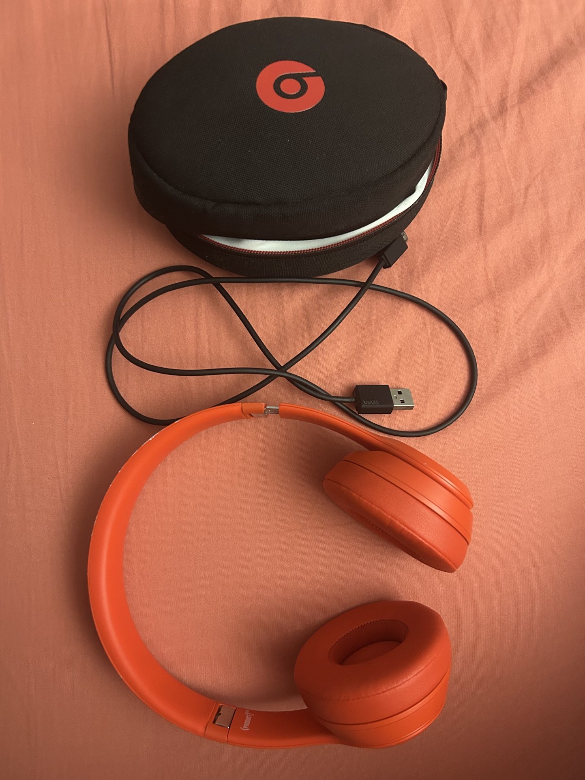 Beats Solo3 Wireless On-Ear Bluetooth Headphones with Apple W1 Chip – Red Citrus