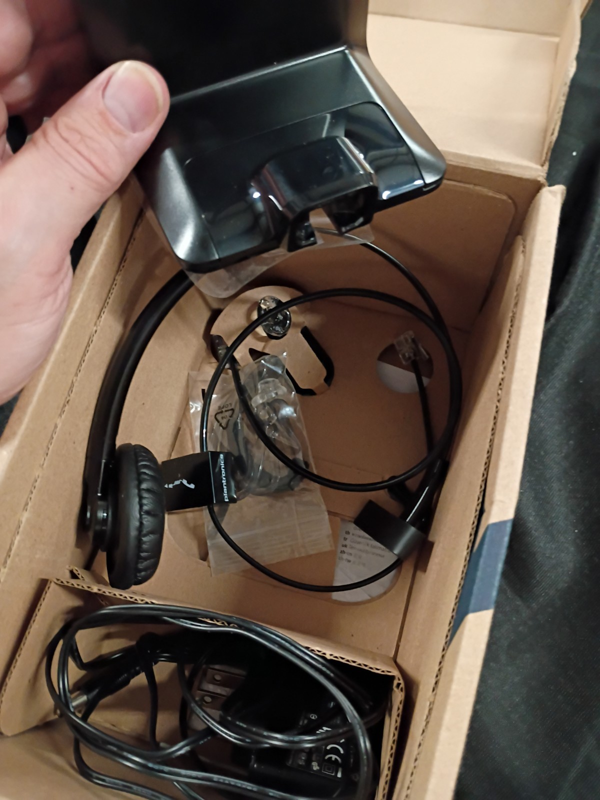 Plantronics – CS540 Wireless DECT Headset (Poly) – Single Ear (Mono) Convertible