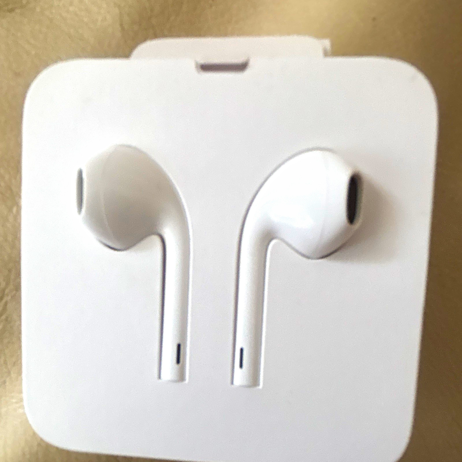 Apple EarPods In-Ear Stereo Earbuds White Double Earpiece 3.5mm 1.2m