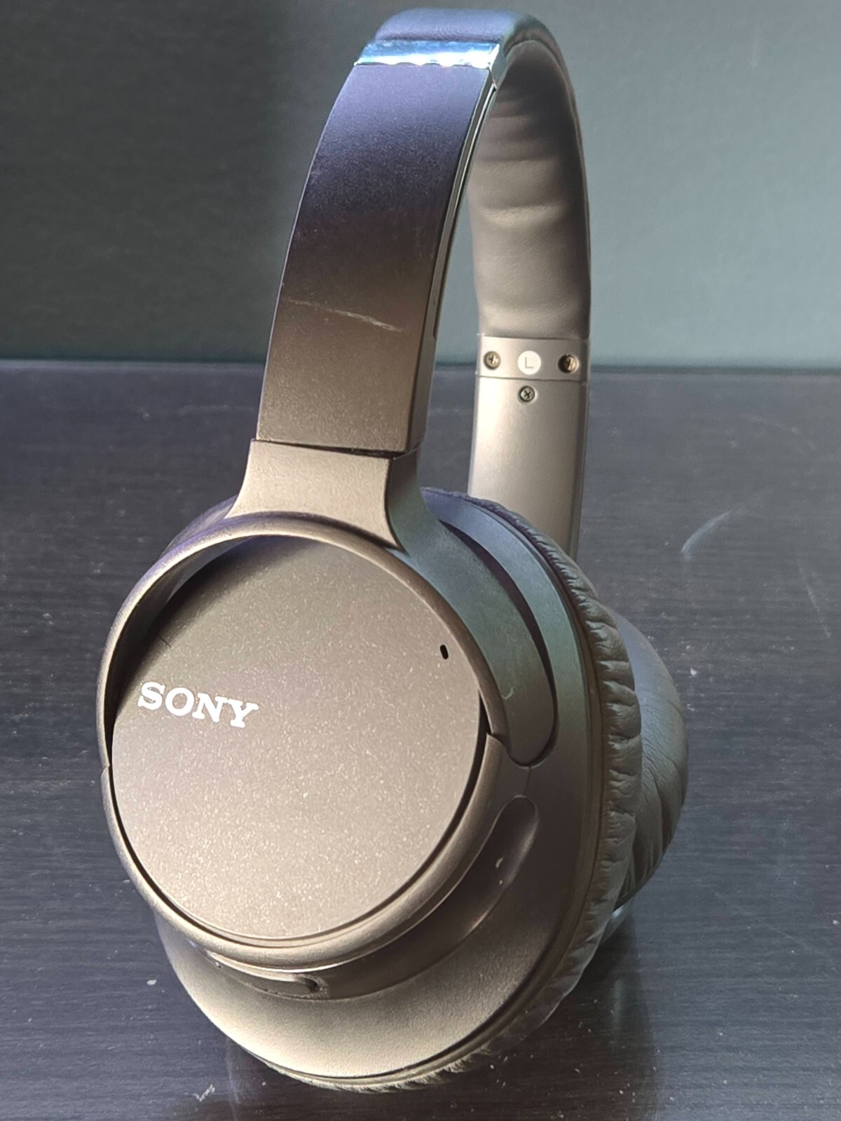 Sony WH-CH720N Wireless Over-Ear Noise Cancelling Headphones Black + Manual Box