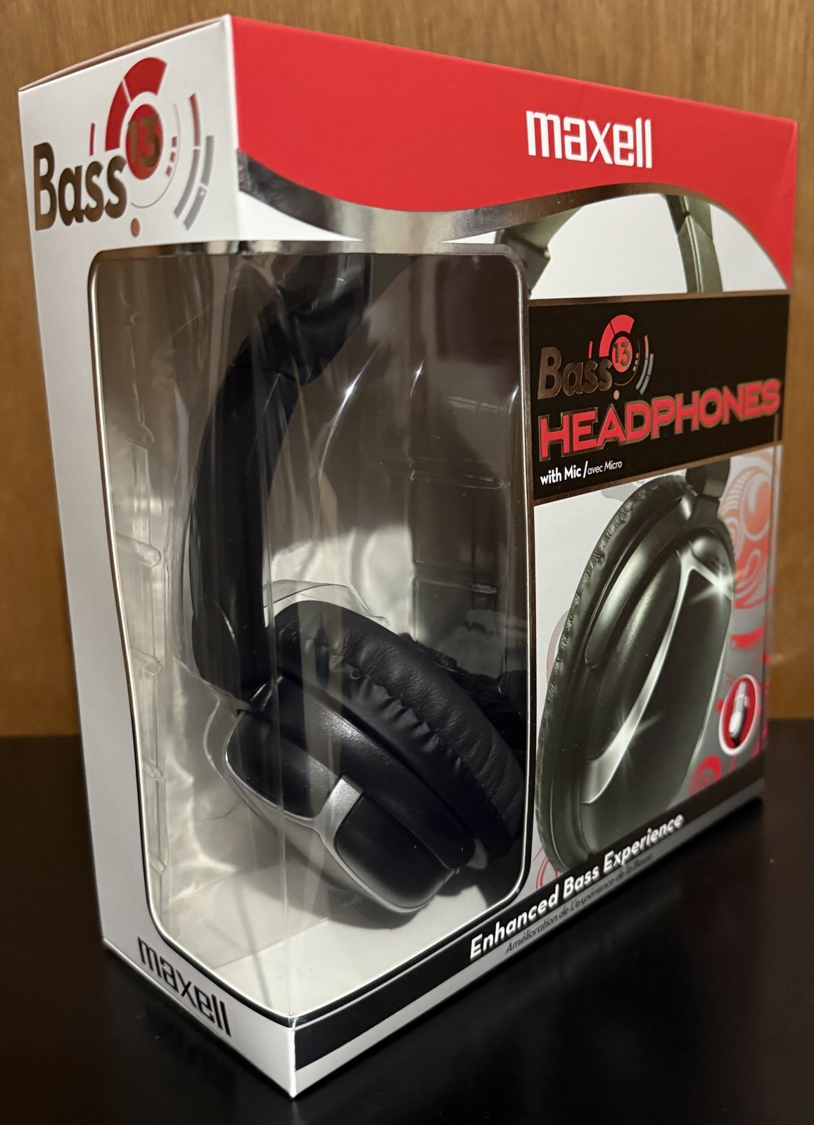 Maxell Bass 13 Headphone with Mic, 4 ft Cord, Black