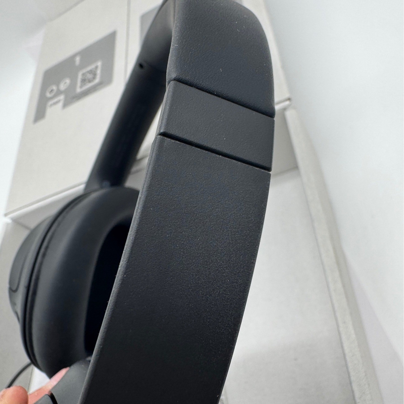 Sony WH-CH720N Wireless Noise Canceling Headphones Black Bluetooth Over-Ear Box