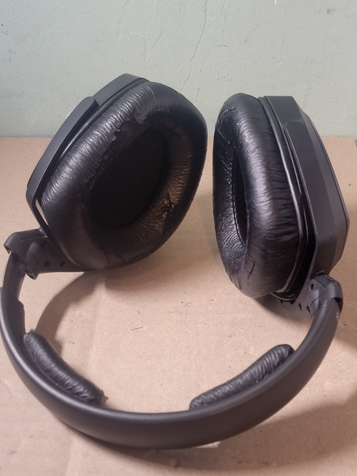 SENNHEISER RS175 Digital Wireless Surround Sound Headphones For TV 3.5mm Optical